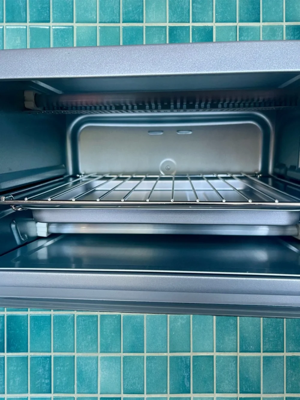 NEW BLACK+DECKER 4 Slice Toaster Oven Stainless Steel TO1701SG